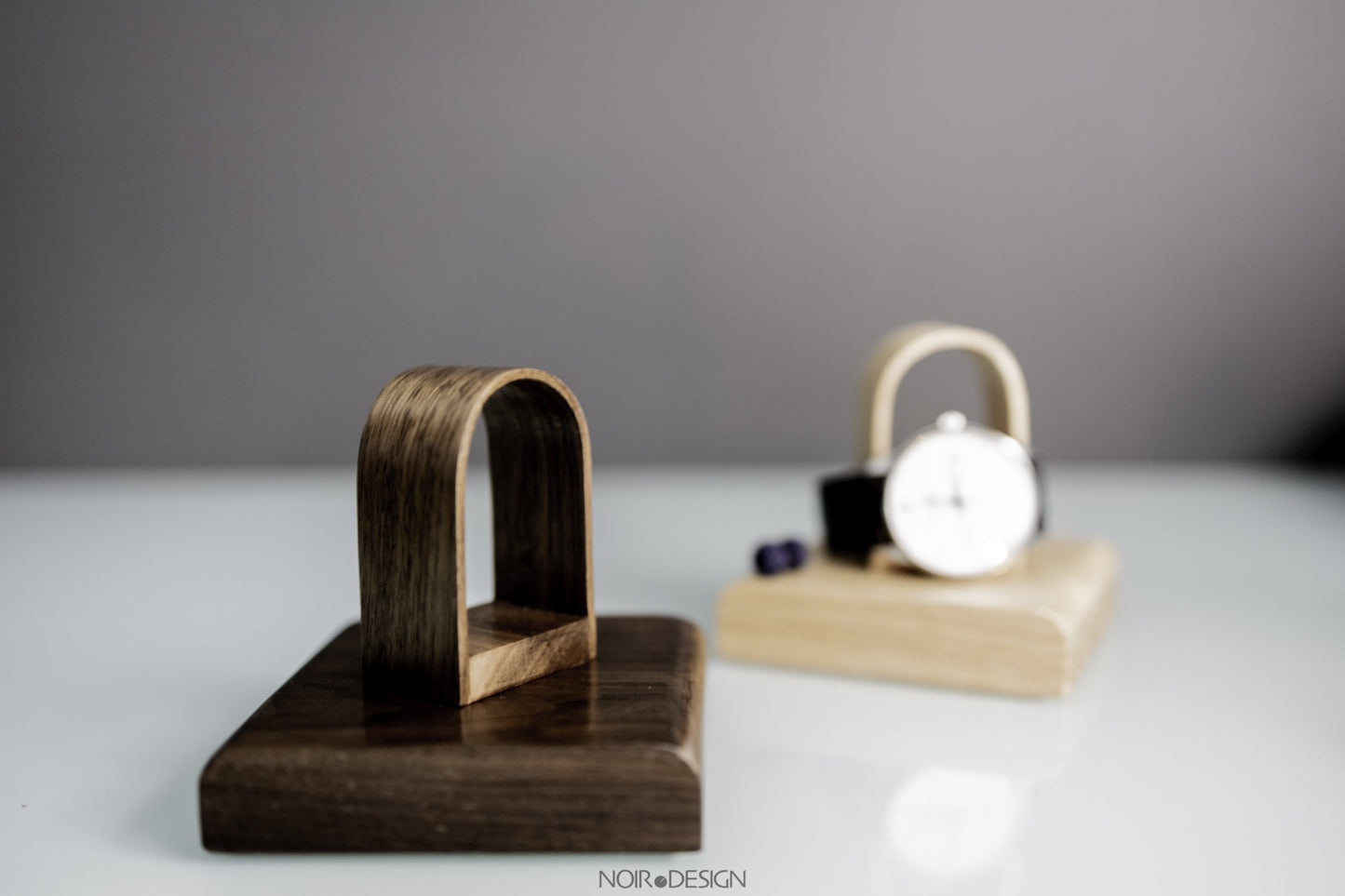 Luxury Walnut Single Watch Stand Holder - Watch Display - NOIR.DESIGN