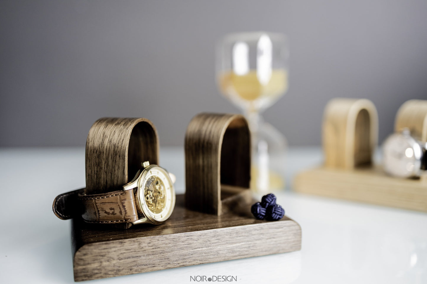 Luxury Oak Double Watch Stand Holder - Watch Display - NOIR.DESIGN