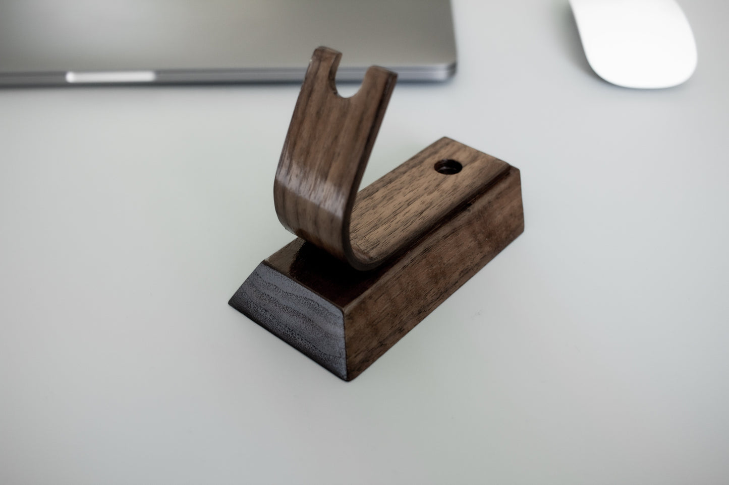 Swiss | Luxury Pen Holder Display Stand - Walnut