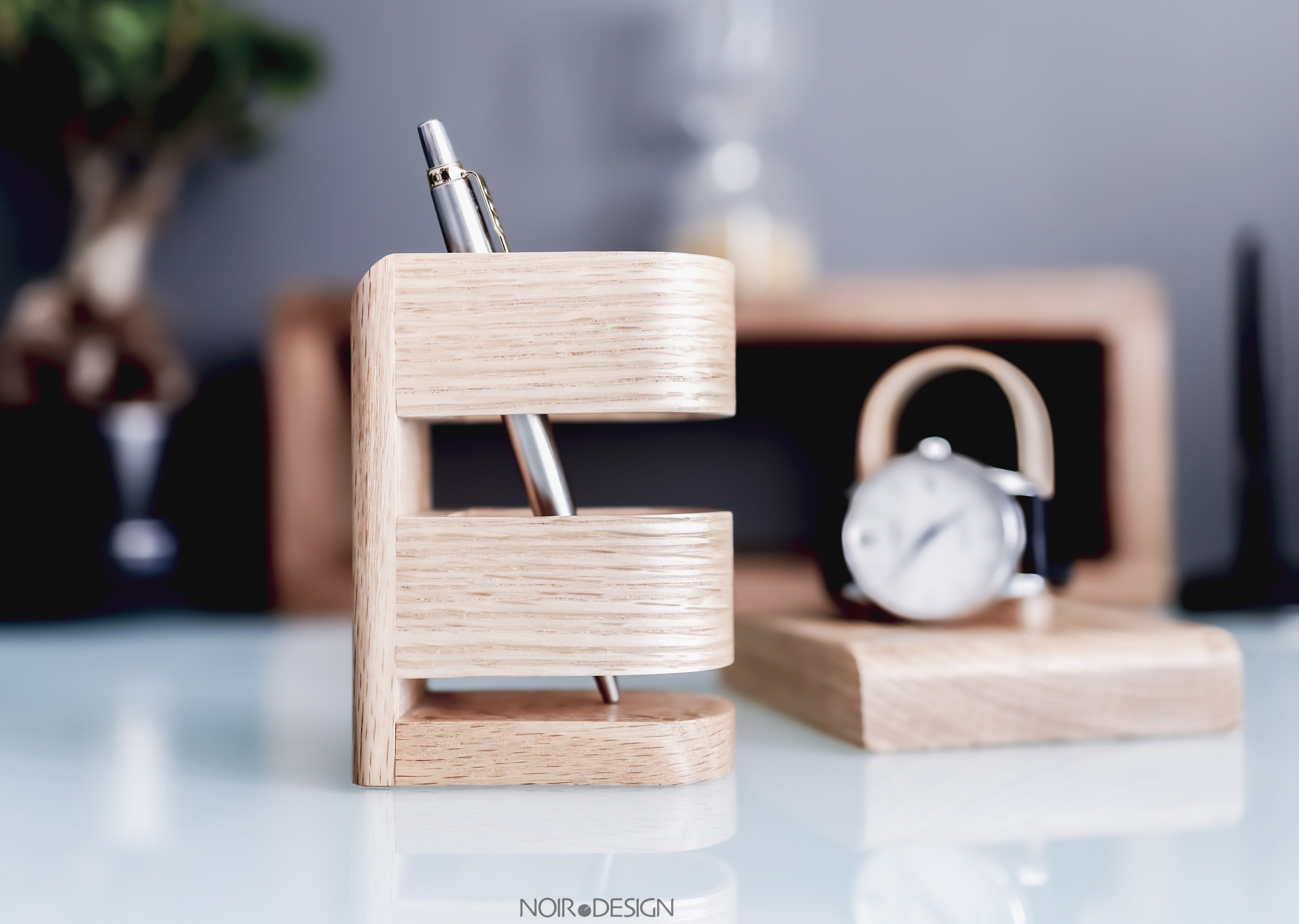 Pen Pot | Solid English Oak | Swiss Collection