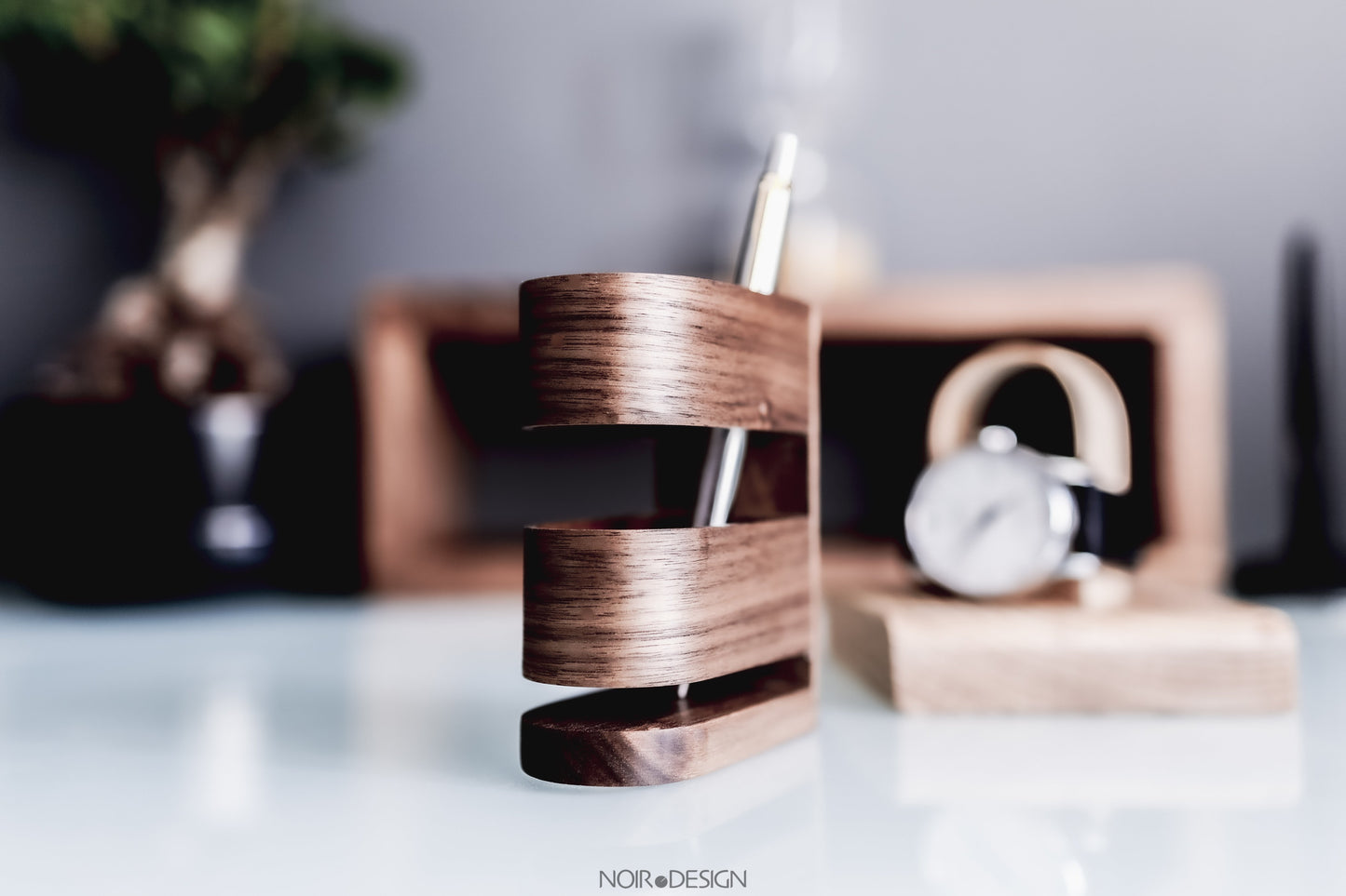 Swiss | Luxury Pen Holder Walnut