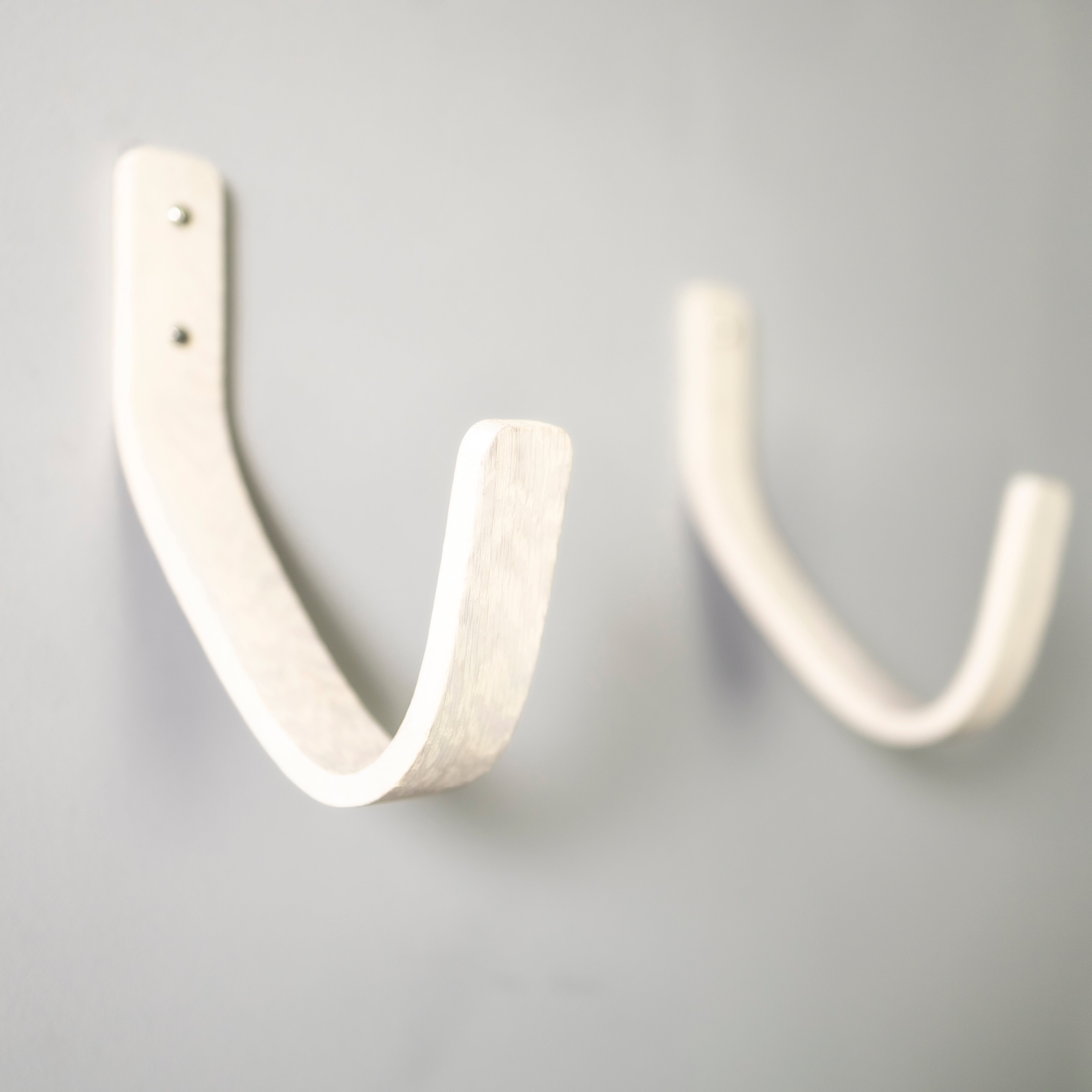 White Oak Longboard Surfboard Wall Mount | Waves 2.0 Vertical Rack | Handcrafted in UK