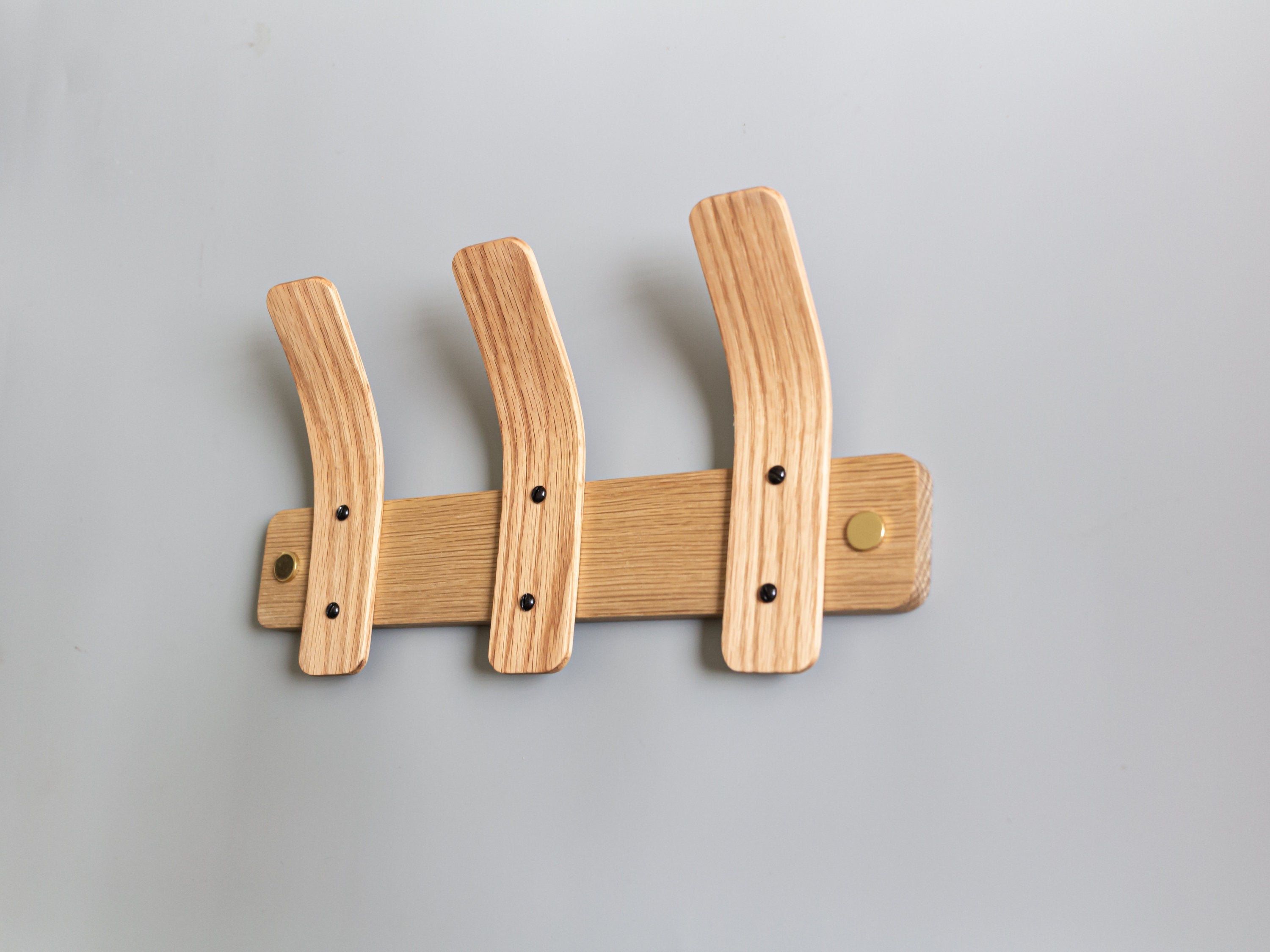 Oak Coat Rack | BL Tordu Brass