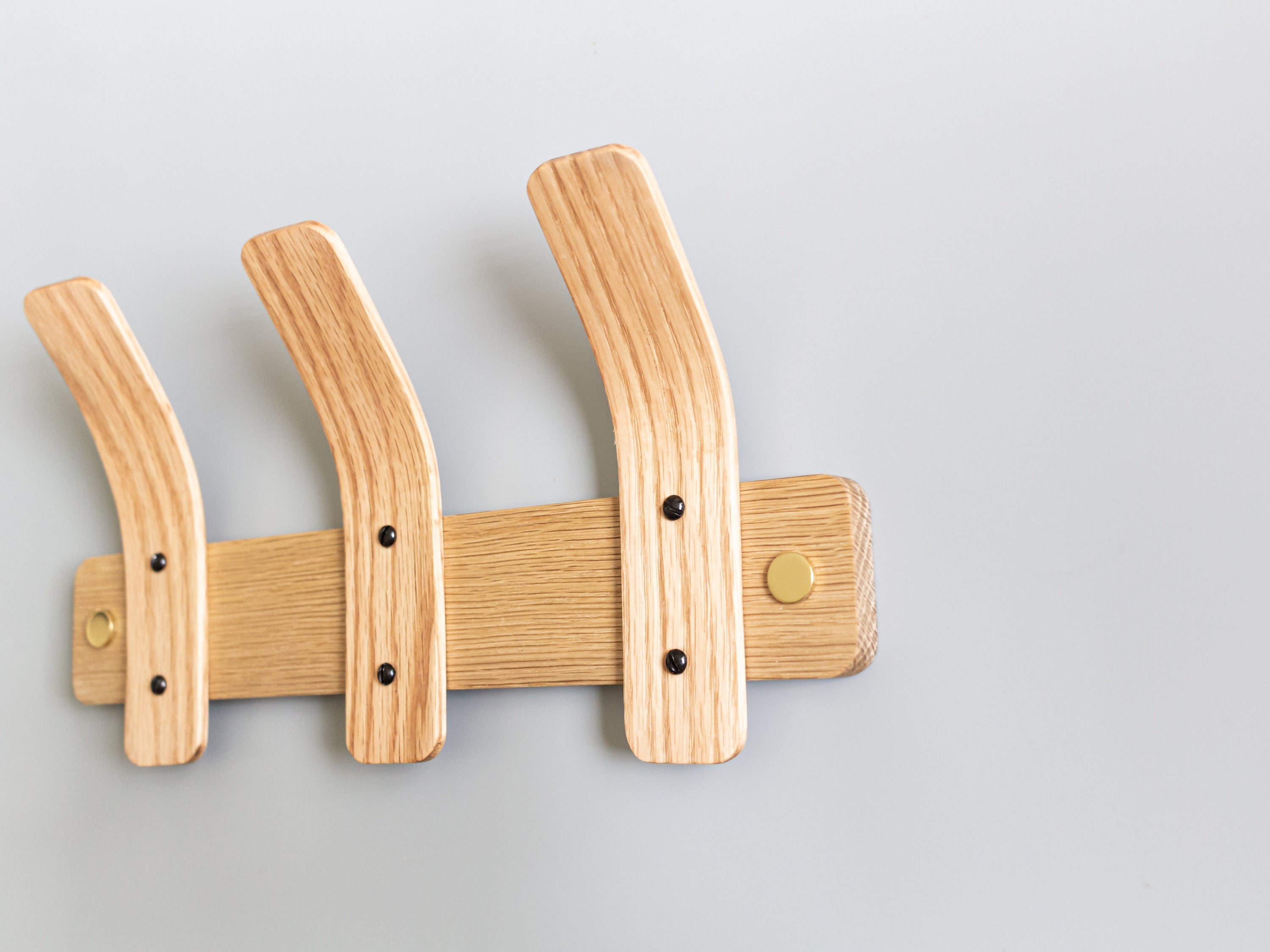 Oak Coat Rack | BL Tordu Brass